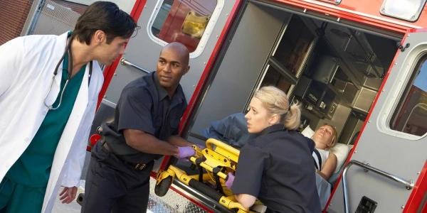 ¿Mi seguro de gastos médicos me cubre en el extranjero?