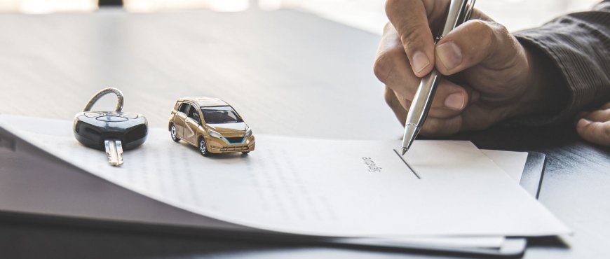 ¿Qué necesito para asegurar un carro?