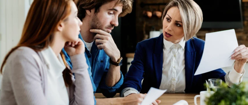 ¿Qué es el derecho de póliza?